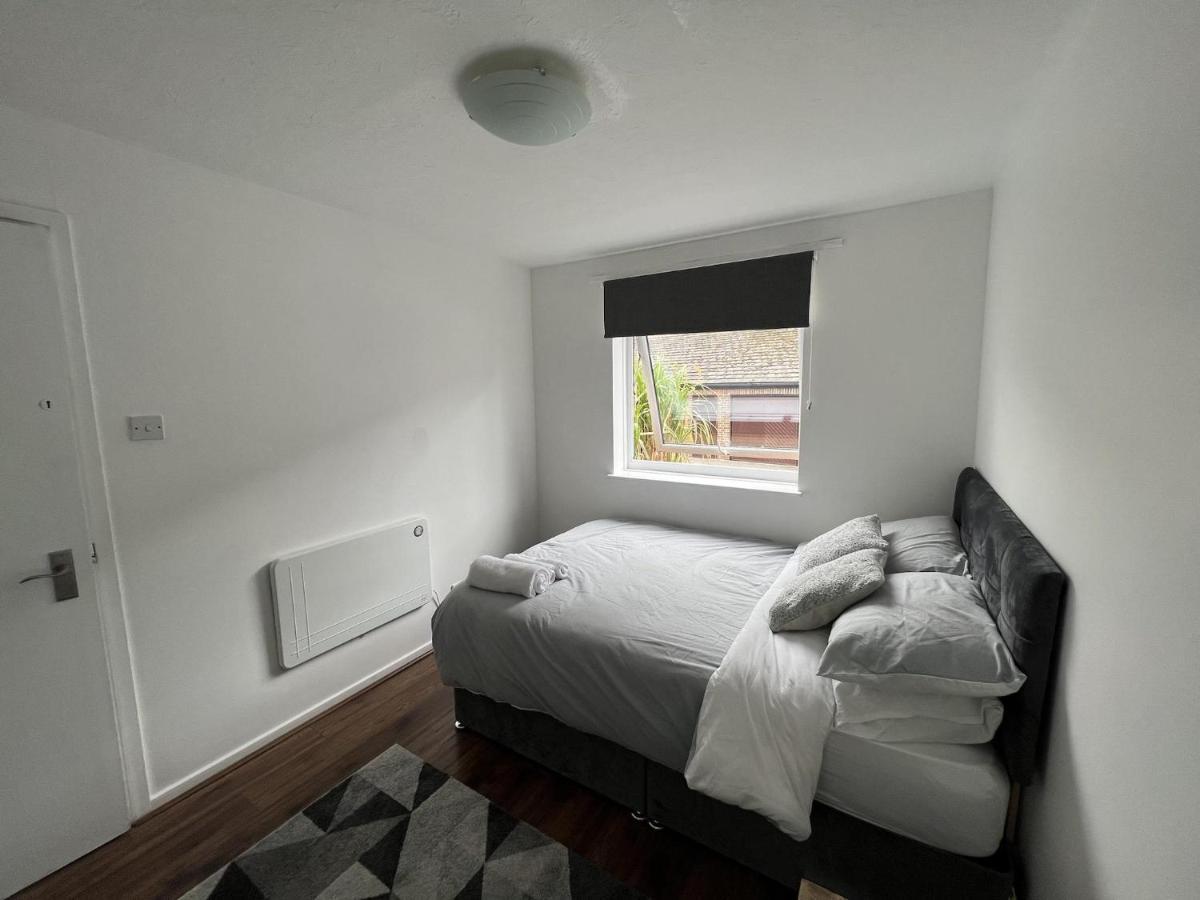 Canary Wharf Haven - Spacious & Homely Entire 1 Bedroom Flat Londres Exterior foto