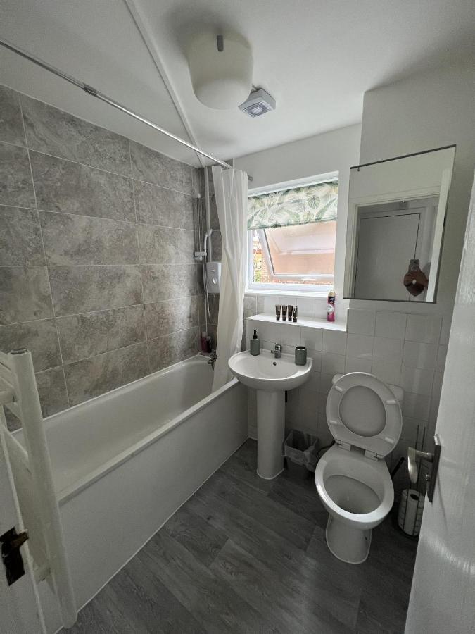 Canary Wharf Haven - Spacious & Homely Entire 1 Bedroom Flat Londres Exterior foto